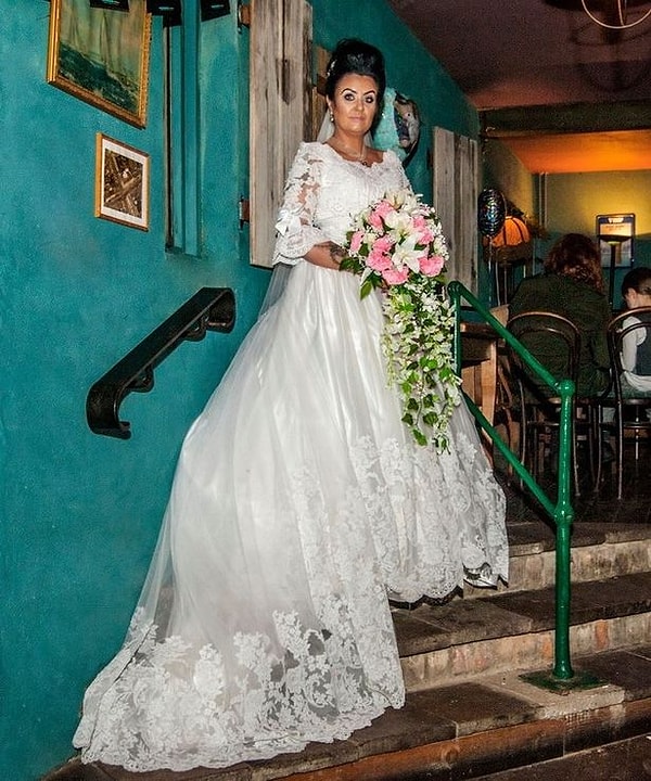 Но недавно мать Аманды Ко Лут сказала, что их союз распался, и подчеркнула, что люди должны быть осторожны, когда имеют дело с духами.