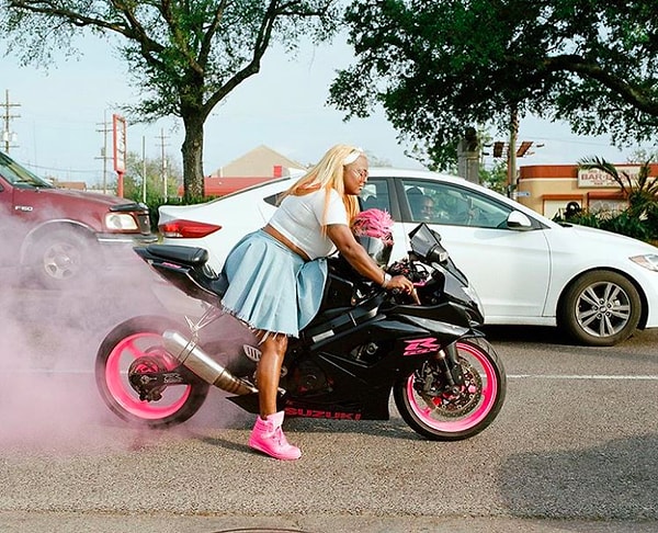 10. Накоша Смит - основательница исключительно женского клуба любителей мотоциклов.