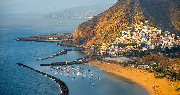 9. Стрелец: Канарские острова