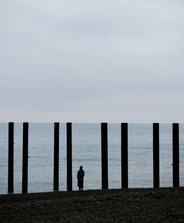 33. Кто-то обрезал фото?