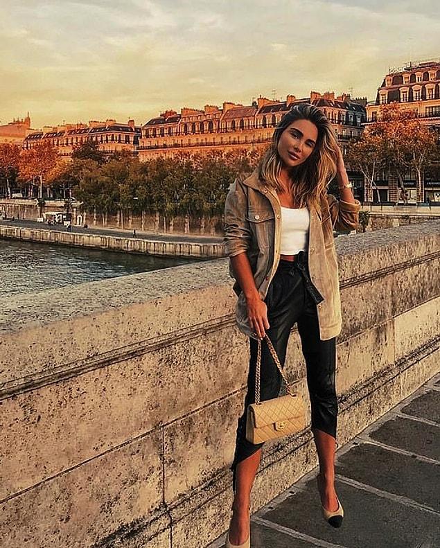 28-year-old Swedish influencer was sent to Paris by a clothing company and all expenses was paid.