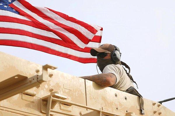 Reuters'a konuşan ABD'li bir yetkili de, Suriye'de bulunan tüm Dışişleri Bakanlığı personelinin 24 saat içinde ülkeden çıkacağını duyurdu. Yetkiliye göre ABD askerlerinin Suriye'den çekilmesinin 60 ile 100 gün arasında tamamlanması bekleniyor.