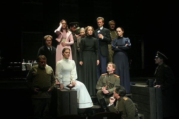 2. У каждой из 5 сестер имеется по два брата. Сколько всего братьев?