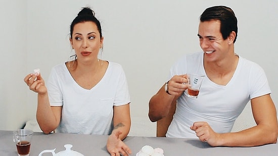 Немцы пробуют русские сладости