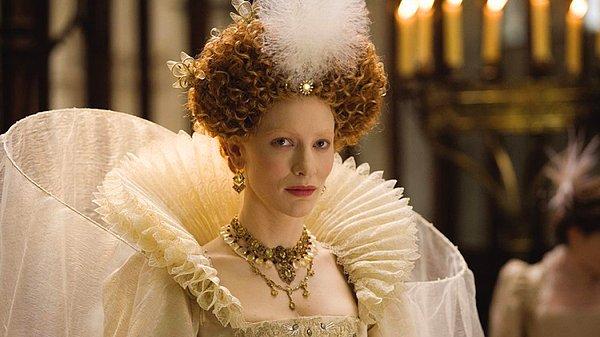 İngiltere Kraliçesi I. Elizabeth'i canlandırdığı "Elizabeth" filmiyle oyunculukta iyice sivrildi.