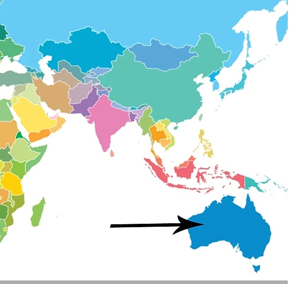 4. Назовите столицу страны, на которую направлена стрелка: