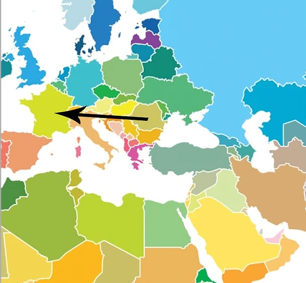7. Назовите столицу страны, на которую направлена стрелка: