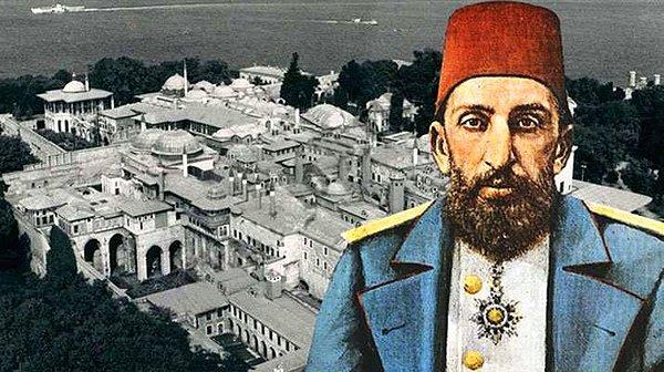 Bu ifadeyi diğer şüpheli Hacı Mehmed dahi teyit etti. Fakat 3. sanık Cezayirli Mustafa iddiaları kabul etmiyordu. Fahri Bey de sorguda reddettiği gibi aynen mahkemede de reddetti.