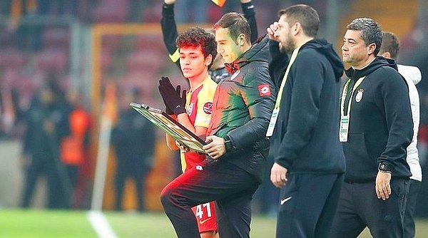 Türkiye Kupası'nda Keçiörengücü karşılaşmasında da oyuna girmek için hazırlık yapan ancak süre yetmediği için forma giyemeyen Mustafa Kapı,