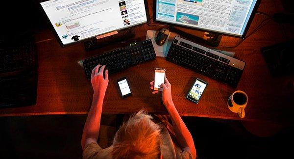 Turkcell, akıllı telefonunuzdaki mobil veriyi paylaşma özelliğine ücret getireceğini bir mesajla duyurdu.