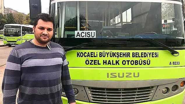 Ama işte burası Türkiye, iyiliğin kazanacağını biliyoruz: Kocaeli'de güzergahı dışında olmasına rağmen engelli çocuk ve annesini otobüse alan şoför gidecekleri yere kadar da bıraktı.
