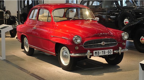 6. Какой из этих автопроизводителей НЕ является немецким?