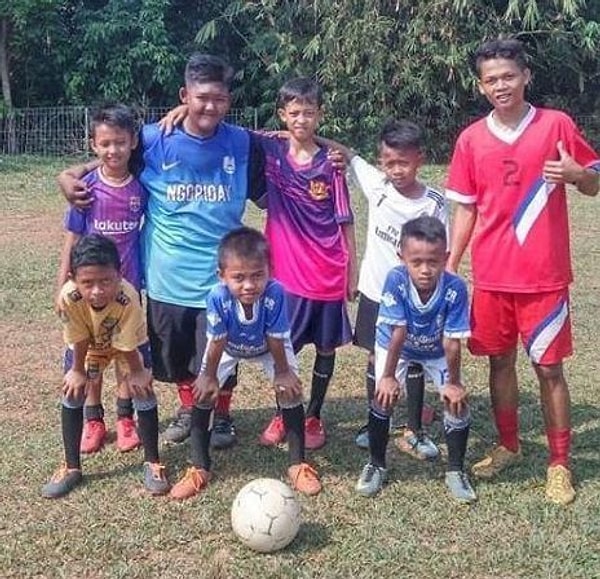 Арья был ребенком, рожденным при нормальных родах и обычном весе. Но после 2 лет он начал чрезмерно набирать вес.