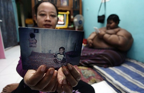 «Мы не даем ему ничего, кроме того, что разрешают врачи. Сладкие продукты или напитки строго запрещены», - говорит отец мальчика.