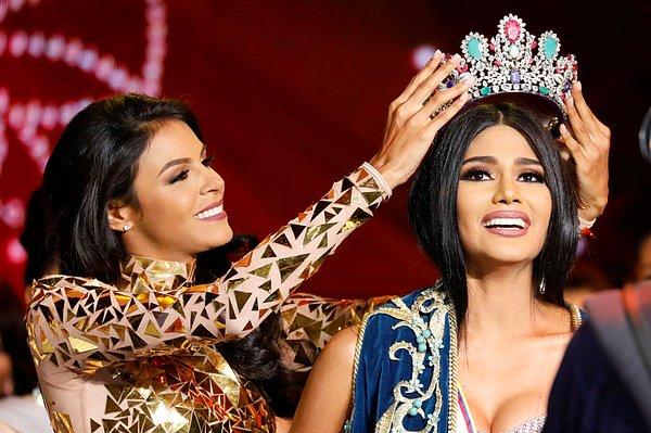 4. Miss Venezuella güzellik yarışması da taç giymeyi başaran güzellerin bazı iş insanlarıyla para karşılığında seks yapması nedeniyle süresiz olarak askıya alındı.