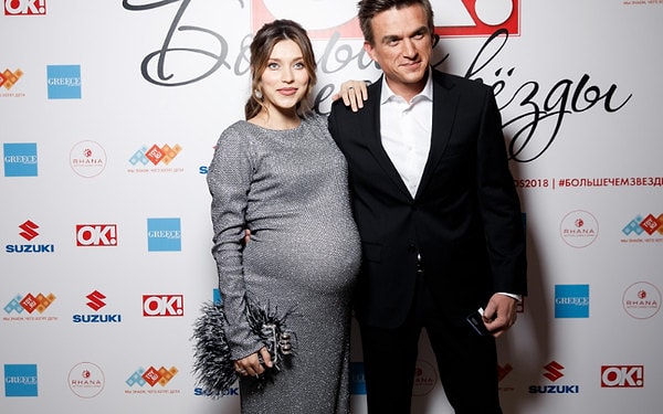 16. В декабре телеведущая Регина Тодоренко родила сына от певца Влада Топалова.