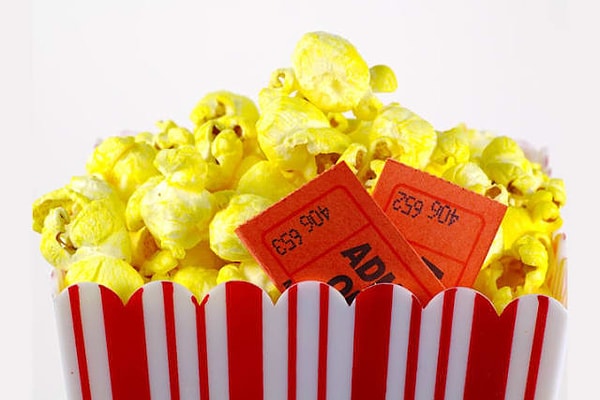 9. Какие фильмы вы больше всего любите?