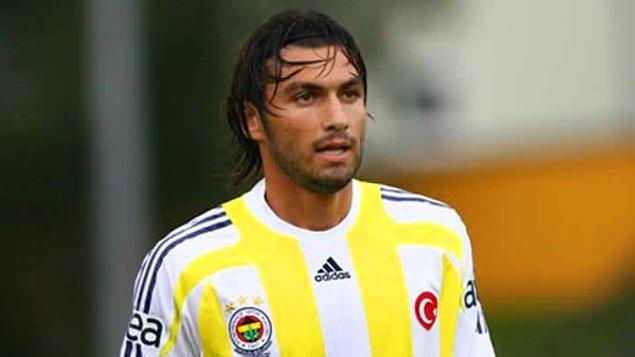 Manisaspor, Eskişehirspor ve Fenerbahçe'de de forma giyen Burak 2010 yılında Trabzonspor'a transfer oldu.