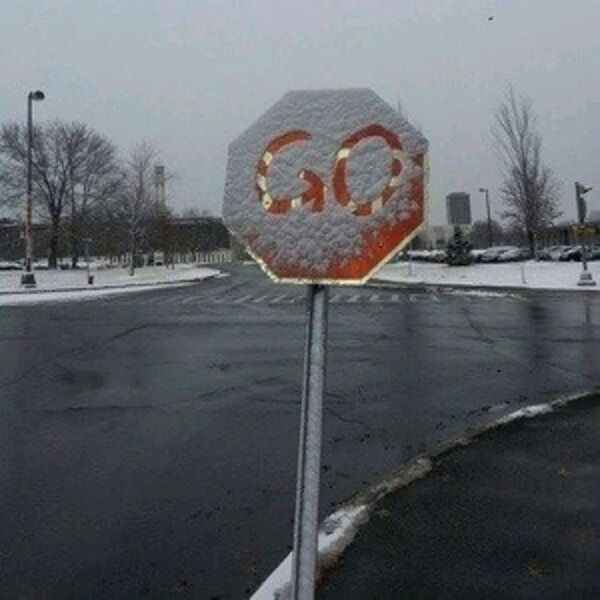 10. Замело знак, можно и пошалить