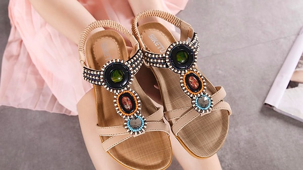 7. А теперь выберите обувь: