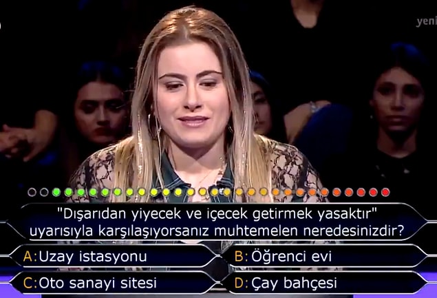 1. "Dışarıdan yiyecek ve içecek getirmek yasaktır." uyarısıyla karşılaşıyorsanız muhtemelen neredesinizdir?
