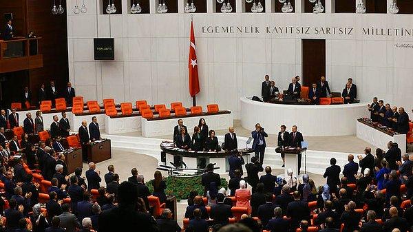 17. Türkiye tarihinde bir ilk! Parlamento, tartışacak konu kalmadığı için 1 hafta tatil edildi.