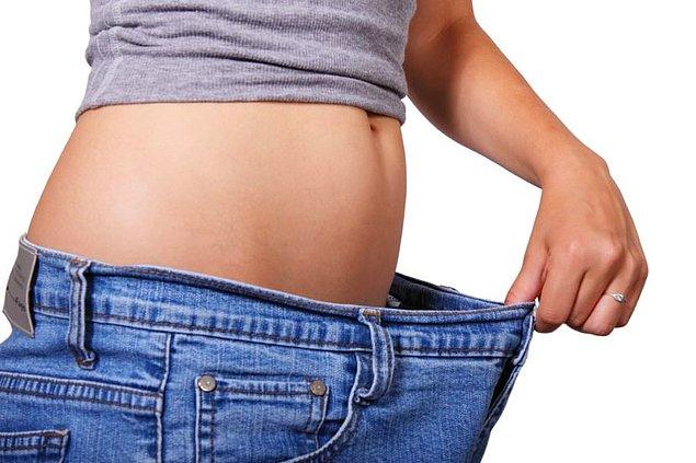Primack; kısa boylu kadınların, ne kadar kalori yakılabileceğinin en büyük göstergesi olan yağsız doku kütlesine daha az sahip olduğunu söyledi.