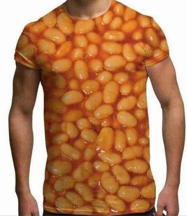 7. "Крутая" футболка с фасолью в томатном соусе: