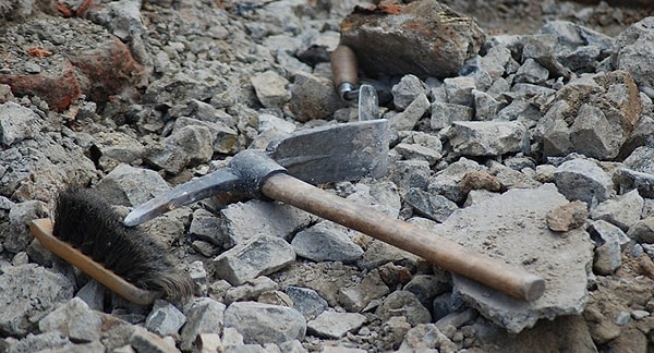 12. Какой из этих киношных героев преподавал археологию в колледже?