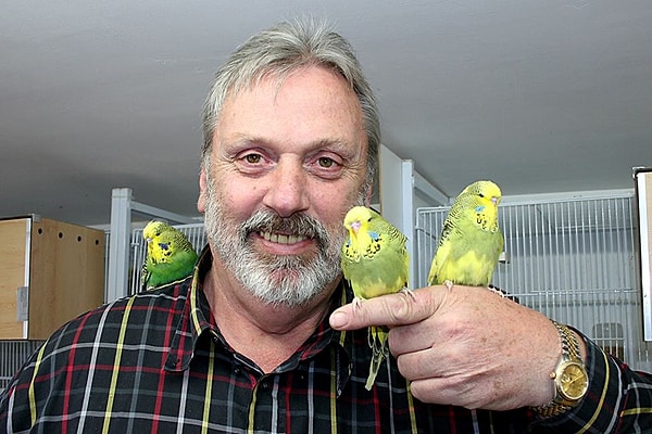 13. В каком виде спорта выиграл 2 олимпийских золота Джефф Кейпс, дважды названный самым сильным человеком в мире?