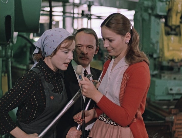 10. В каком городе Подмосковья проходили съемки производственных сцен картины "Москва слезам не верит"?