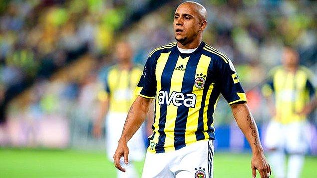 1. Fenerbahçe'de bugün Hasan Ali Kaldırım'ın oynadığı mevkiide Roberto Carlos oynuyordu.