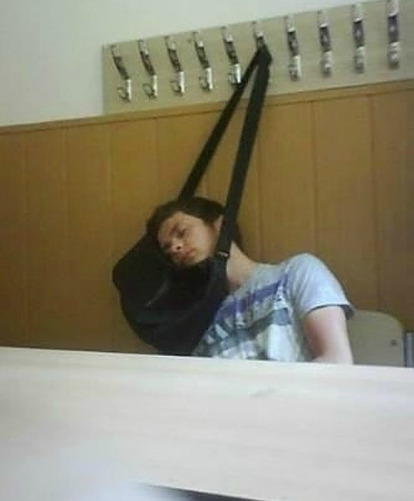 20. Вместо подушки