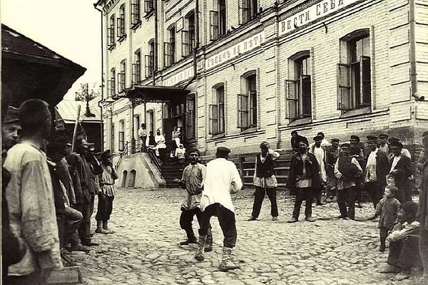 6. Сколько саженей в одной версте?