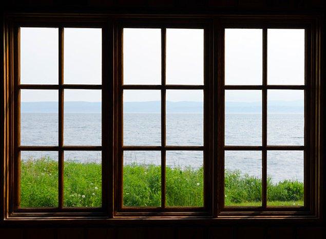 Doğan, pencerelerde çift cam kullanımının ısıyı evde tutacağını belirtti.