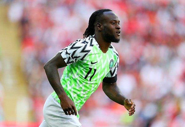 Şu ana kadar Nijerya formasıyla 38 maça çıkan Moses, ülkesi adına 12 gol attı.