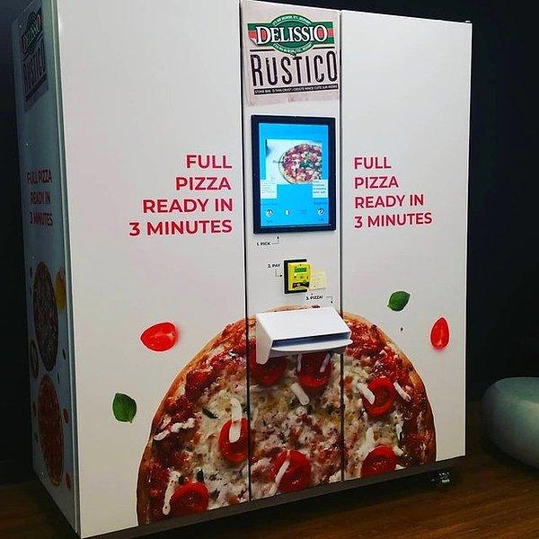 2. "Pizza otomatı" ile pizzanız 3 dakikada hazır ve mideniz mutlu olacak.