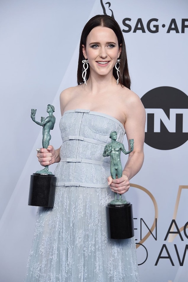 En İyi Kadın Oyuncu (TV - Komedi): Rachel Brosnahan, “The Marvelous Mrs. Maisel”