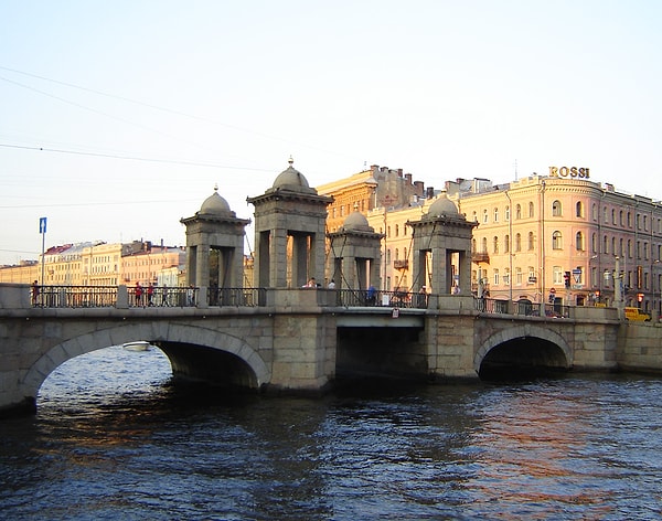 "Прокатимся по рекам и каналам нашего города!"