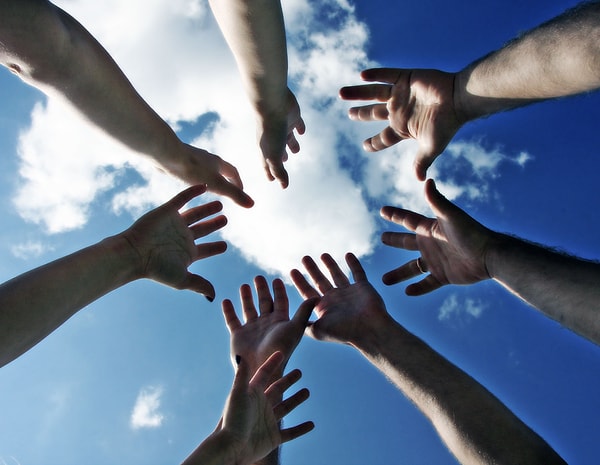 В будущем вы обретете по-настоящему преданных друзей