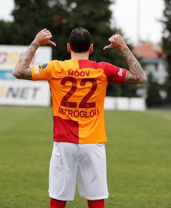 Galatasaray, Konstantinos Mitroglou'nun 1.5 yıllığına kiralandığını borsaya bildirdi.