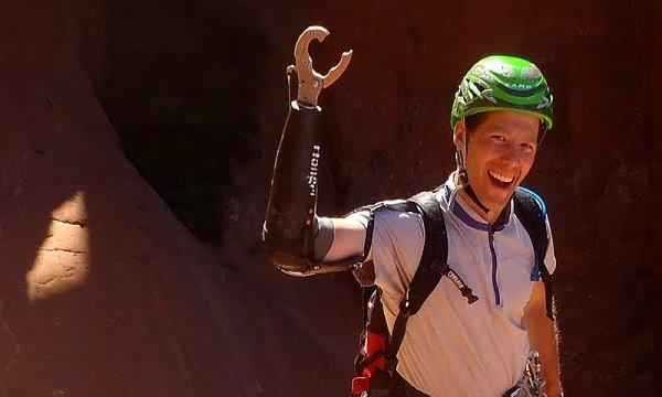 2. Aron Ralston - Bir kaya ve kanyon arasında sıkışarak 127 saatlik bir yaşam mücadelesi veren adam