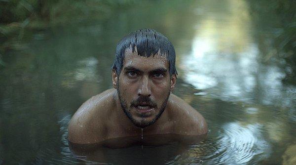 9. Emin Alper yönetmenliğindeki Tepenin Ardı, Asya Pasifik Film Ödülleri'nde En İyi Film seçildi.