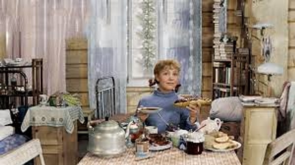 12. А добрый фильм "Девчата" создал...