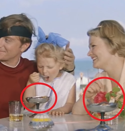 Два эскимо на палочке в фильме «Бриллиантовая рука» превращаются в мороженое в вазочках, а два цветочка - в три.