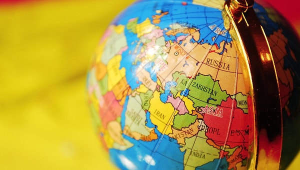 1. Вы направляетесь на запад. Если вы повернете направо, то будете направляться на…