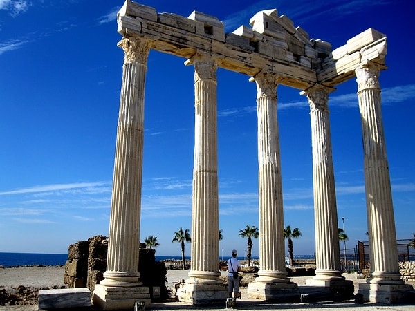 3. Территория какого античного государства занимало большую часть современной Турции?