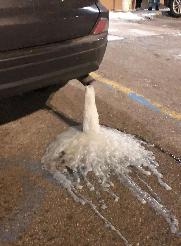 24. Вот что будет, если согревать машину во время полярного вихря