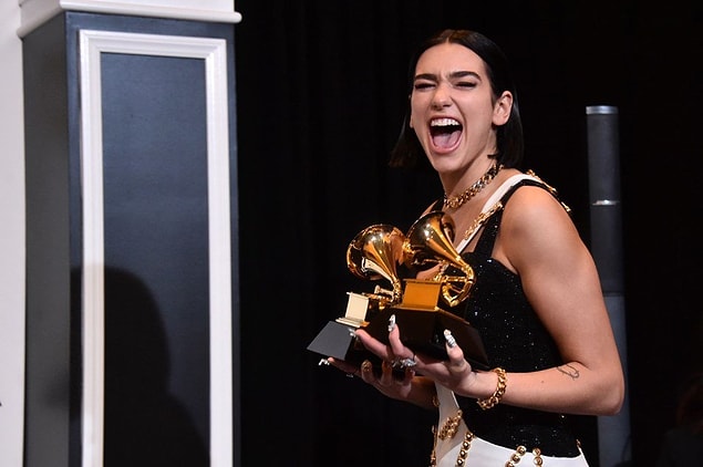 En iyi yeni sanatçı: Dua Lipa