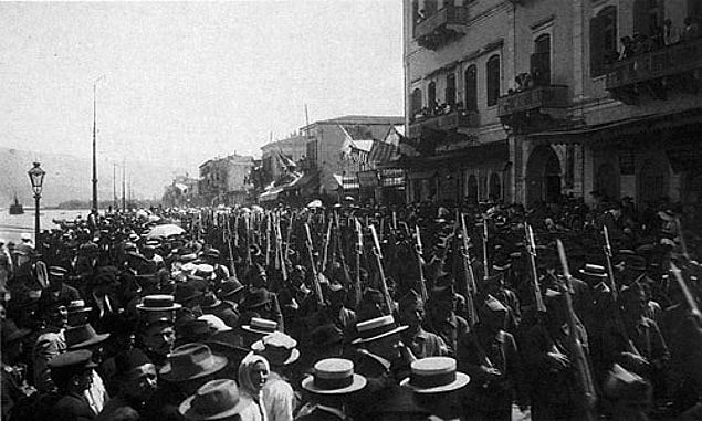 Olayların başlangıcı için 1919'a, İstanbul'a gidiyoruz.